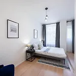 Urban 2Br Haven With Sofa Bed In Central Prague