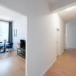 Urban 2Br Haven With Sofa Bed In Central Prague