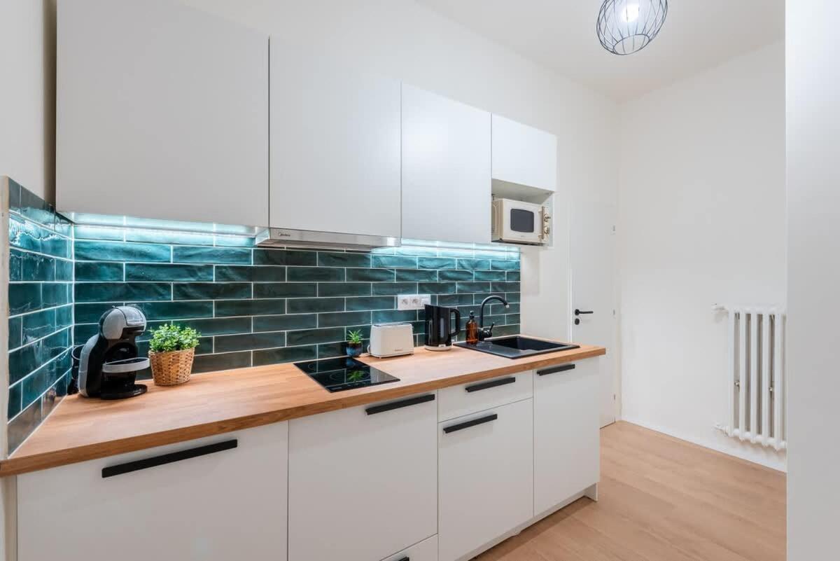 Urban 2br Haven With Sofa Bed In Appartement